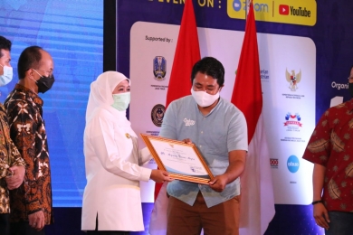 2 IKM Binaan Disperindag Jatim Sabet Penghargaan di Acara INAPRO Expo 2020