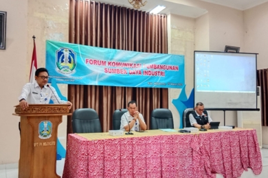 Disperindag Jatim Gelar Forum Komunikasi Pembangunan Sumber Daya Industri di Mojokerto