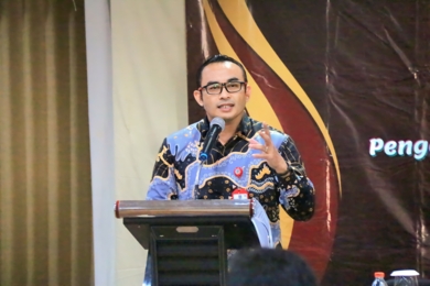 Disperindag Provinsi Jawa Timur Menyelenggarakan Kegiatan  Forum Komunikasi Impor yang dihadiri oleh importir dan asosiasi impor di Jawa Timur pada Selasa (28/11) di Surabaya Suites Hotel.